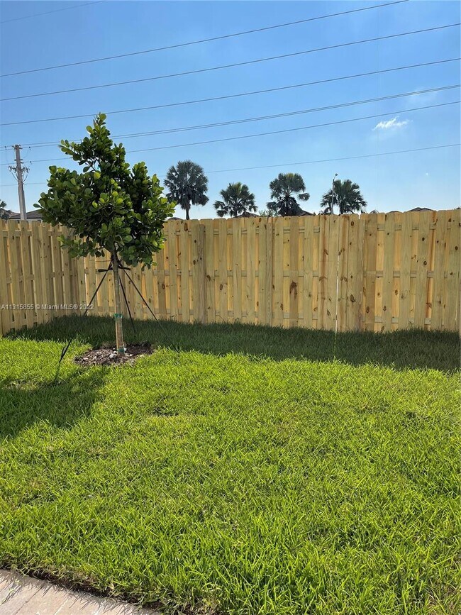 Foto del edificio - 11860 SW 247th Ter