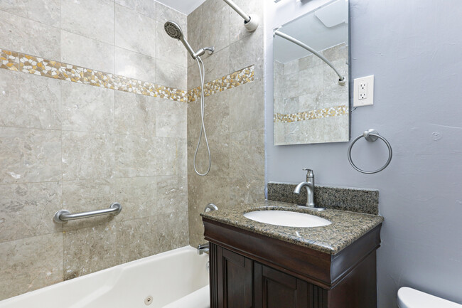 Bathroom - 917 E 28th St