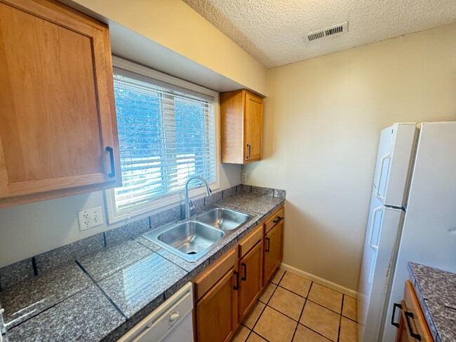 Building Photo - 1531 D St