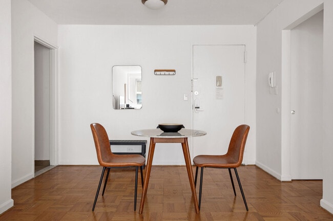 Foto del edificio - 420 E 80th St