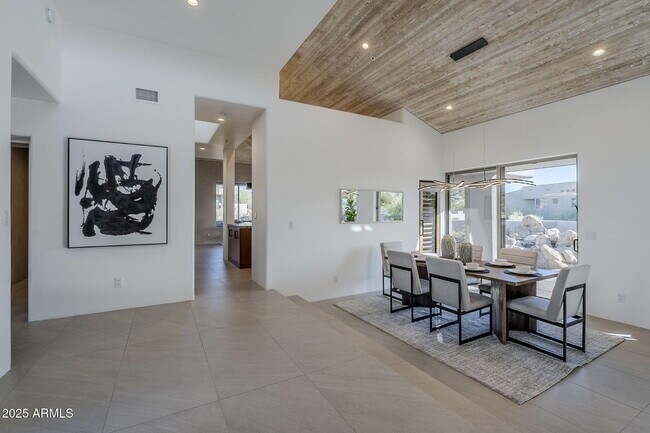 Foto del edificio - 41327 N 106th St