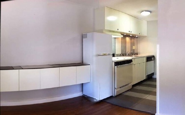Interior Photo - 730 Blaylock Dr