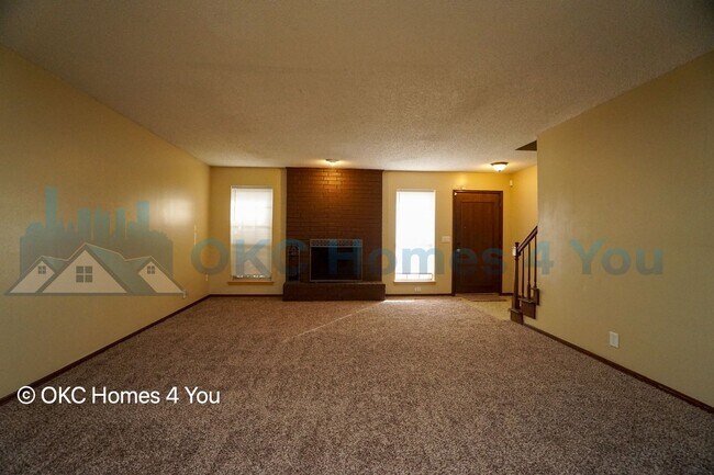 Foto del edificio - Townhouse with 3 beds and 3 baths!