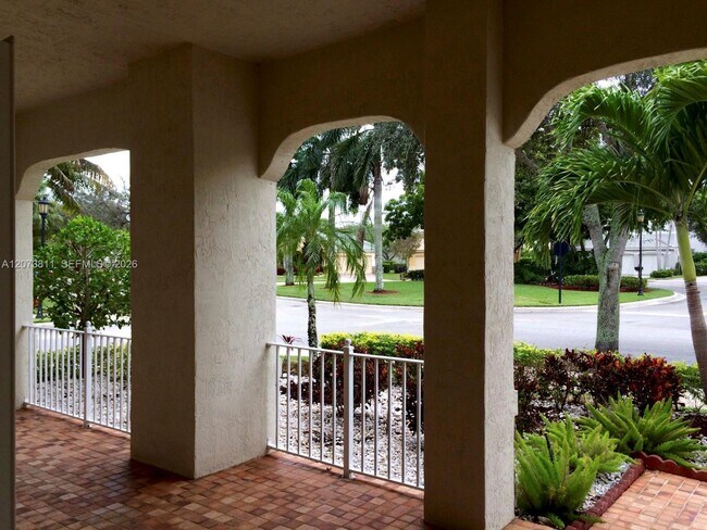 Foto del edificio - 4407 Laurel Ridge Cir