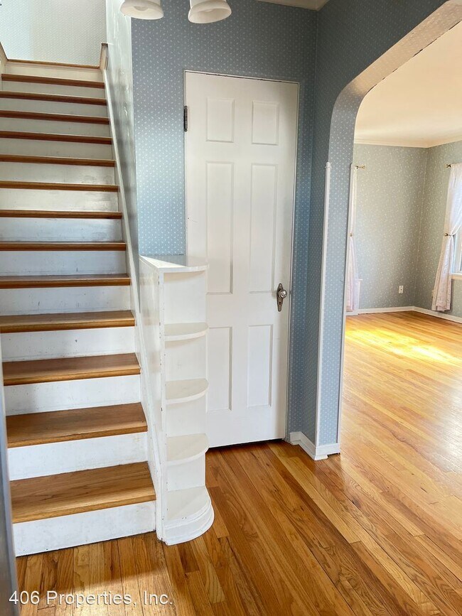 Foto del edificio - 4 br, 1.5 bath House - 729 Stuart Street