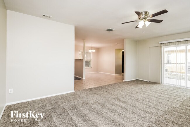 Building Photo - 4765 Vargas St