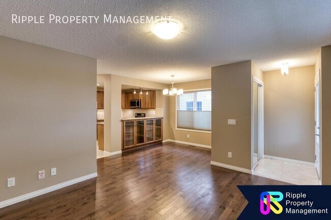 Photo du bâtiment - Modern 2 Beds+ Loft, 2.5 Baths TownHouse |...
