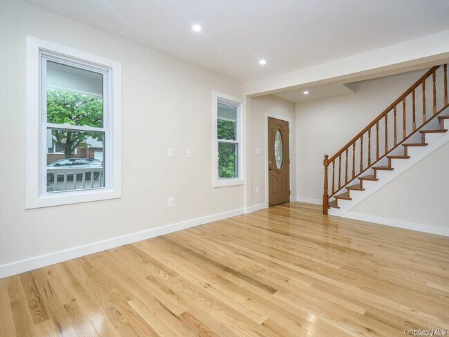 Foto del edificio - 4 S 8th St