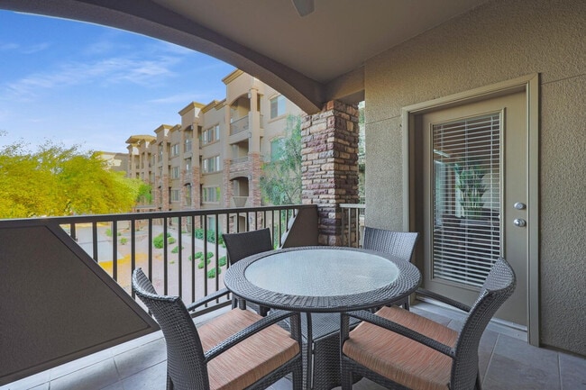 Foto del edificio - 5450 E Deer Valley Dr