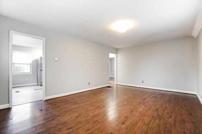 Foto del edificio - 677 E Jeffrey Pl