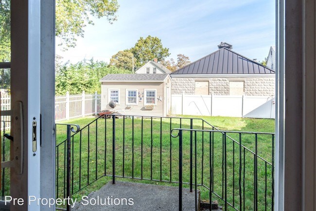 Building Photo - 4 br, 2 bath House - 150 Summerfield Street