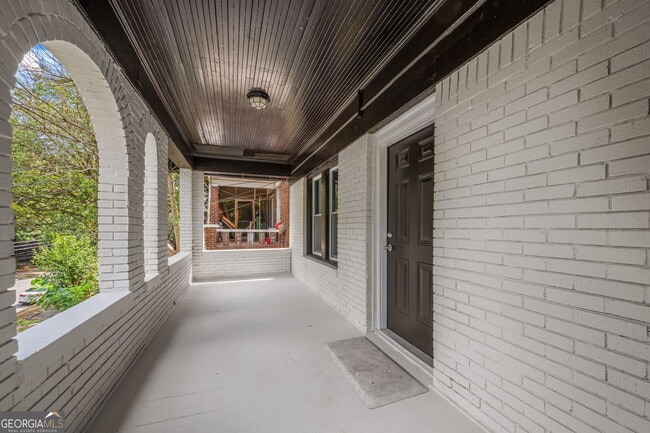Building Photo - 590 Glen Iris Dr NE