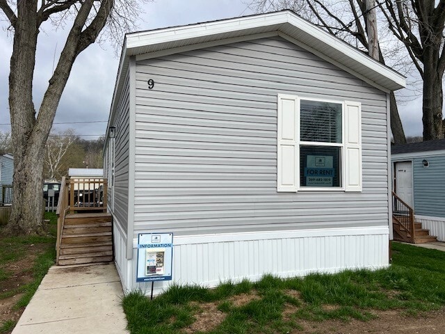 Building Photo - 14566 Red Bud Trail N