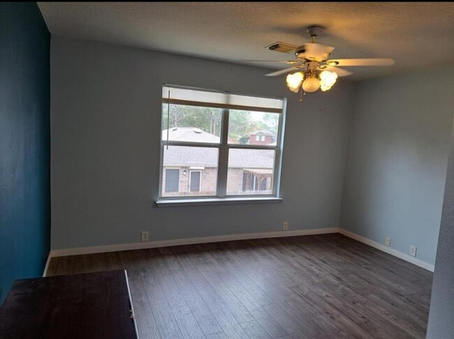 Building Photo - 10218 Stone Cactus Dr