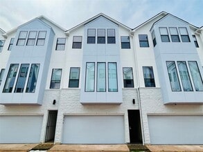 Building Photo - 954 Patterson St