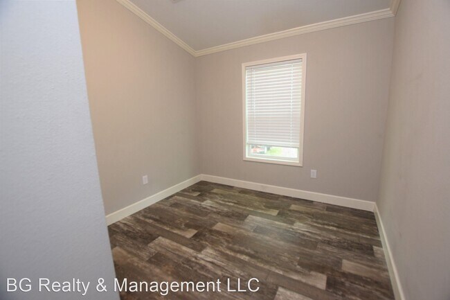 Building Photo - 2 br, 2 bath House - 1411 Musser Road