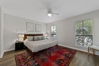 Building Photo - Lakeside Apartments