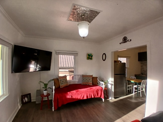 Foto del edificio - 402 S Chestnut St