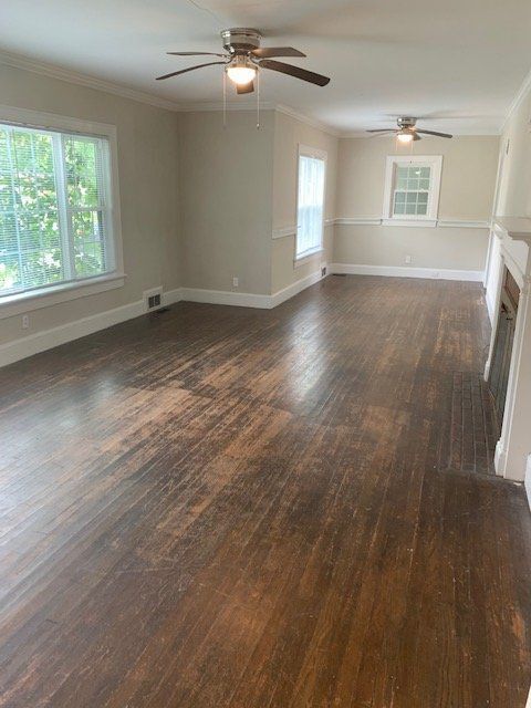 Photo - 301 S Oak St House