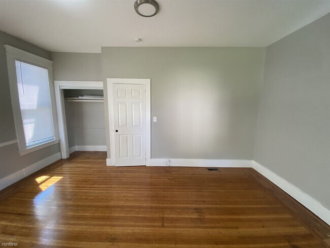 Foto del edificio - 2 br, 1 bath  - 250 Fountain St Fl 1