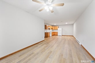 Building Photo - 180 N Cherry St