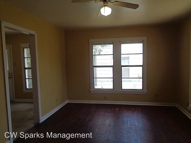 Foto del edificio - 2909-2911 W Clarendon Dr