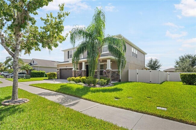 Building Photo - 5401 Suncatcher Dr