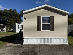 Building Photo - 509 Pettycoat Ln