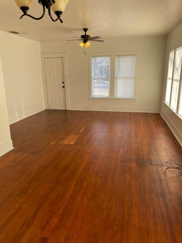 Building Photo - Unique property with so much space!