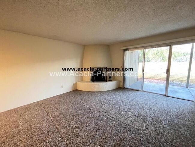 Foto del edificio - Eastside Townhome