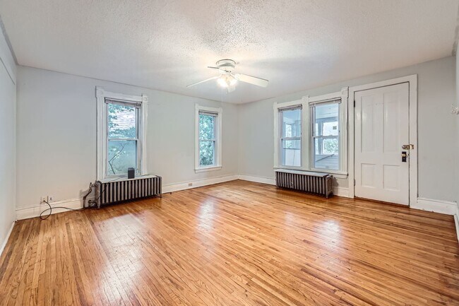 Foto del edificio - 3118 Pleasant Ave