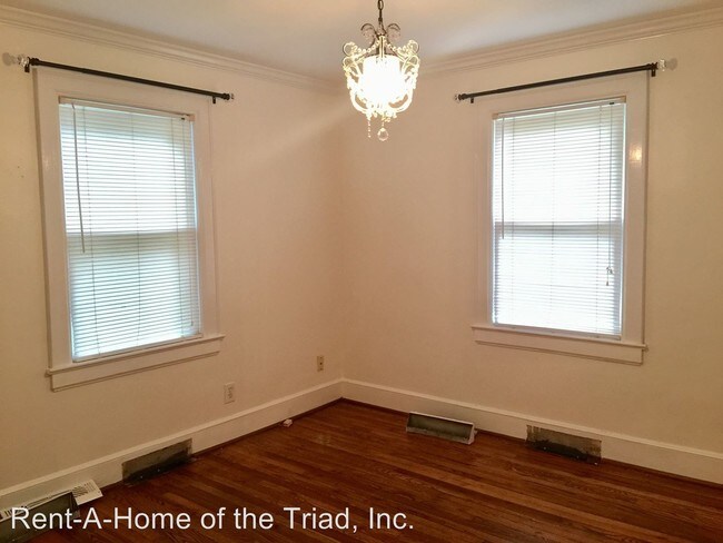 Building Photo - 3 br, 2 bath House - 1915 Independence Drive