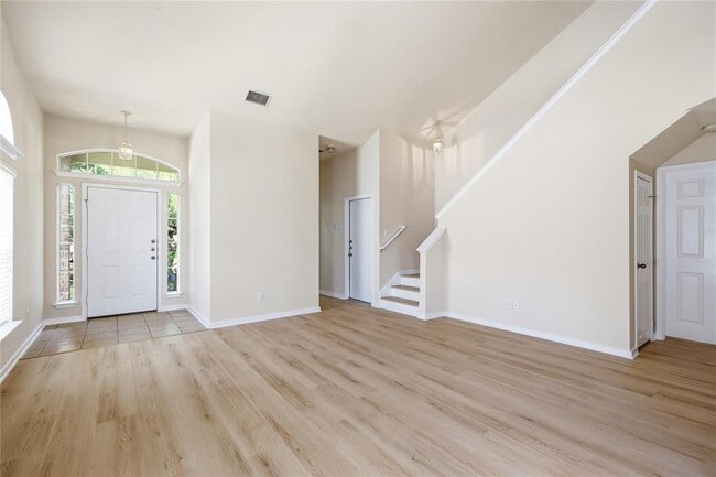 Building Photo - 3774 Castle Rock Dr