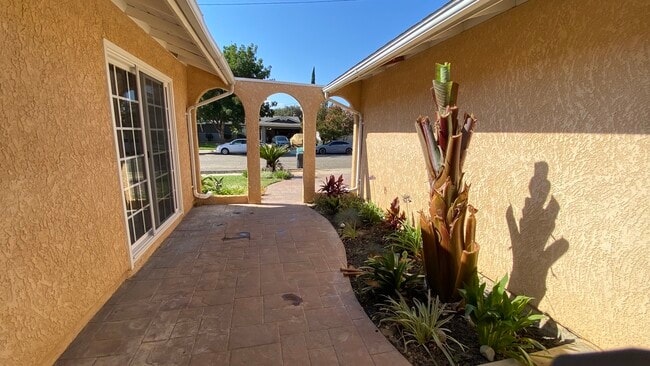 Foto del edificio - 2958 Rosette St