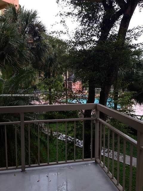 Building Photo - 8290 Lake Dr