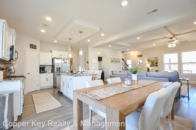 Foto del edificio - 4 br, 2.5 bath House - 1046 Creek Way
