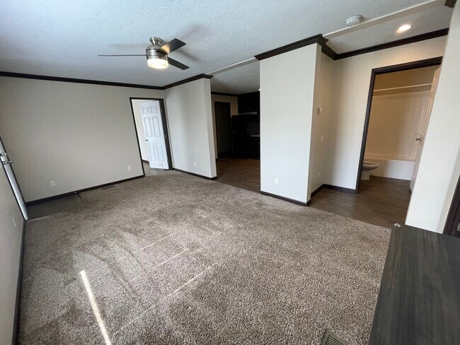 Foto del edificio - 5 Sparrow Hill Dr