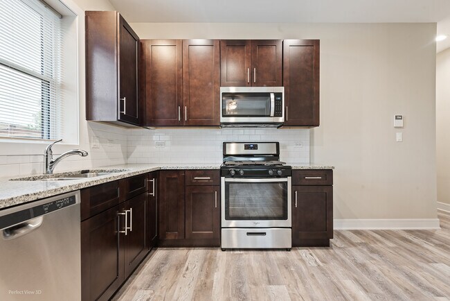 Building Photo - 6450 S Ellis Ave