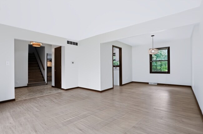 Foto del edificio - 660 S Restin Rd