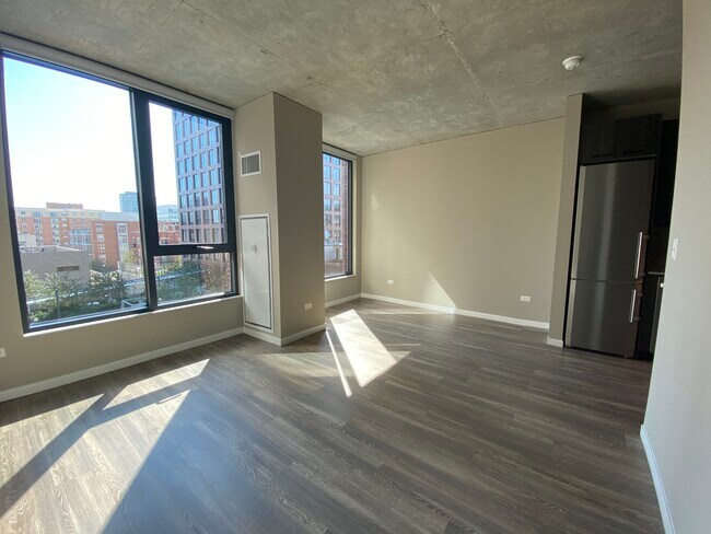 Foto del edificio - 932 W Madison St