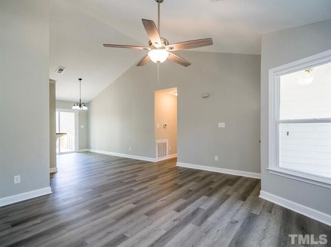 Building Photo - 3208 Harmony Ct