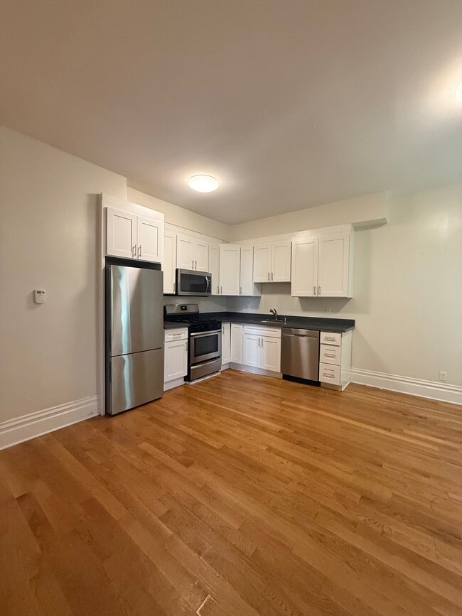 Photo - 646 Natoma St Apartment