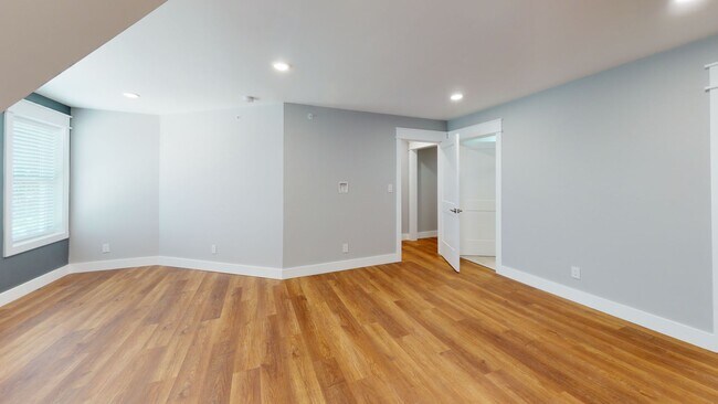 Foto del edificio - Spacious 10BR/10BA in Fort Sanders  – Perf...