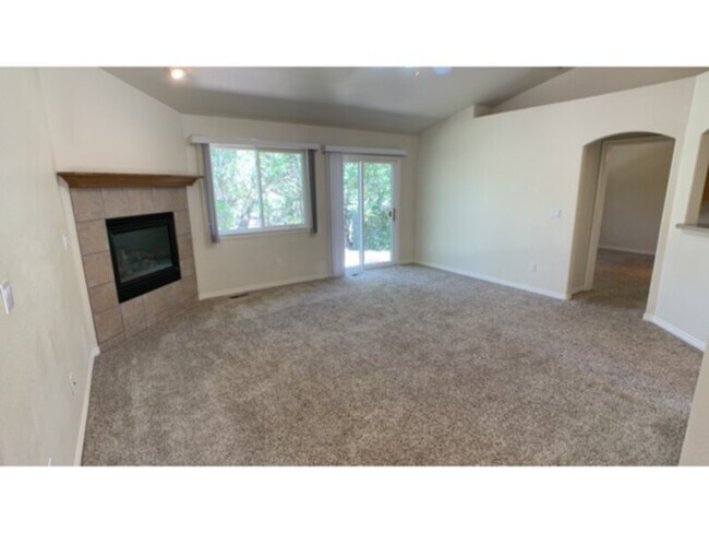 Foto del edificio - Secluded ranch style home near Cheyenne Canyon