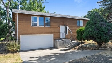 Building Photo - 2402 W 16th Ave
