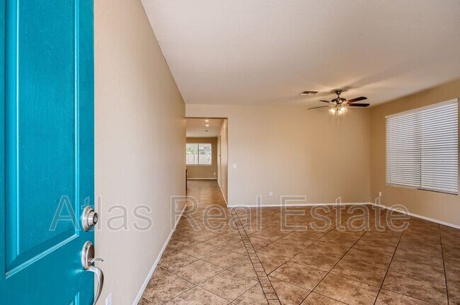 Building Photo - 7229 S 73rd Dr