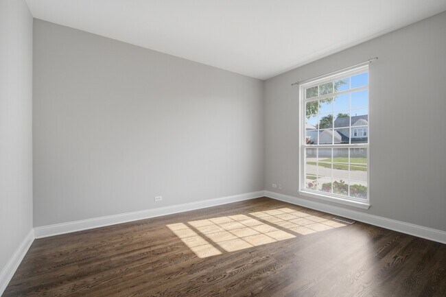 Foto del edificio - 5280 Burnham St