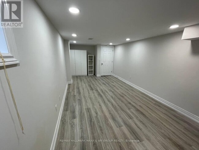 Building Photo - 3 Evan Rd