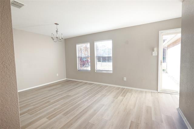 Foto del edificio - 12137 Arbor Lake Rd