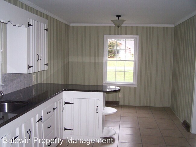 Building Photo - 3 br, 1 bath House - 5212 Brenda Dr.